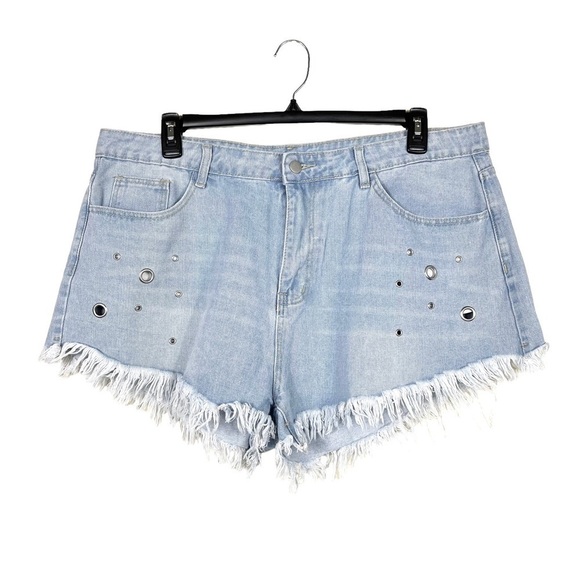 Shein Women's Blue Light Wash Grommets Detail Jean Cutoff Shorts Size 3XL - Picture 2 of 5